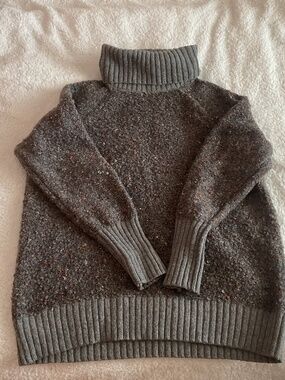 Turtle neck sweater
